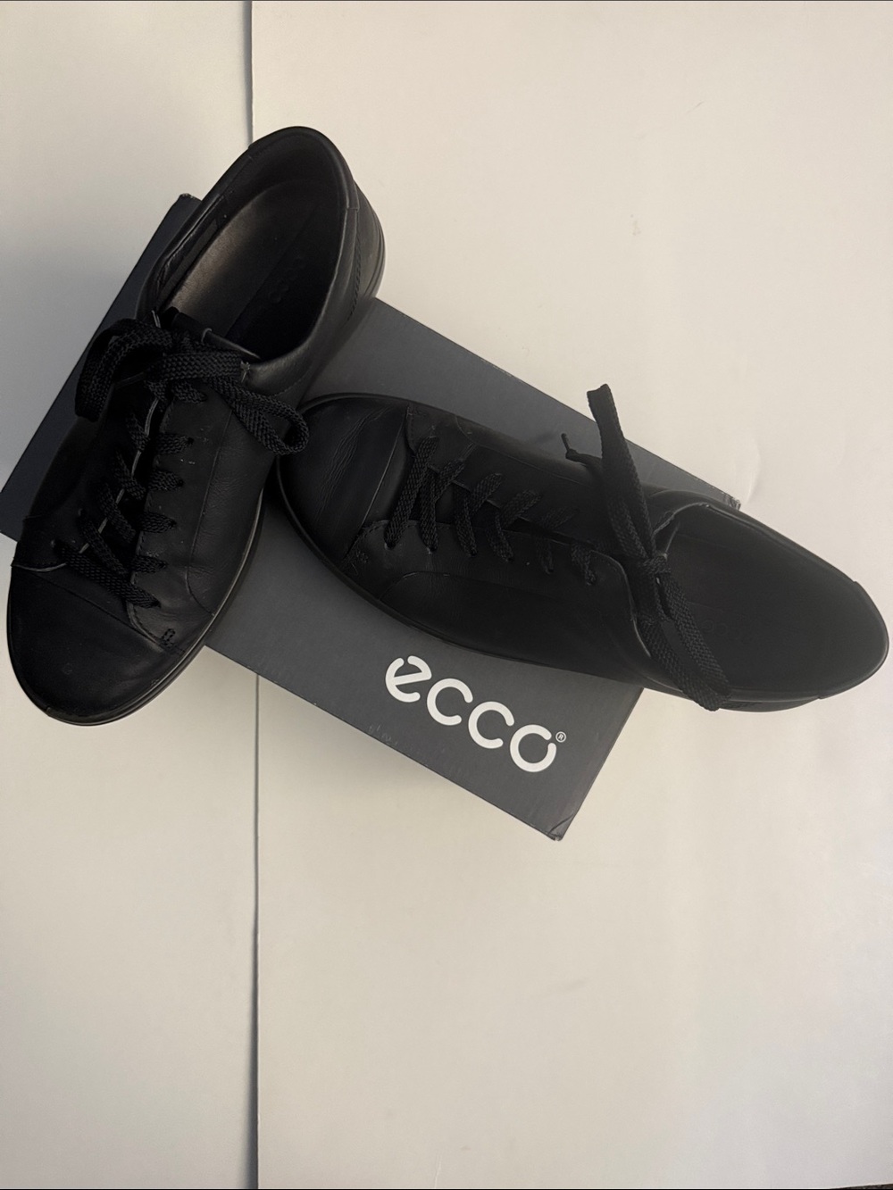 ECCO WOMEN’S SOFT 7 SLaiP In LEATHER LACE UP SNEAKER, SIZE 40
